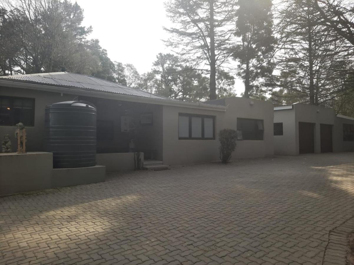 Camroshell Hotel Hogsback Bagian luar foto